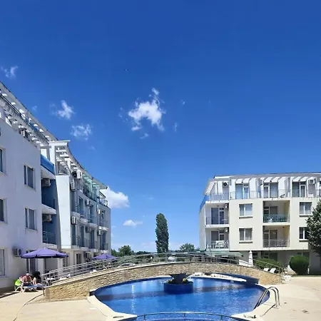 Апартаменты New 3room Maisonette In Sunny Day 3 Sunny